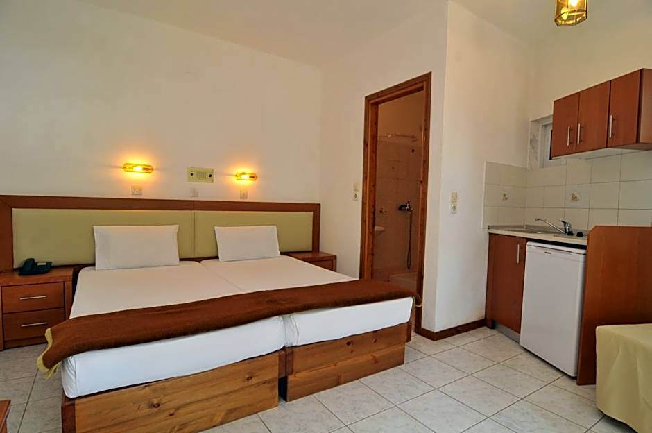 Hotel Emerald and Suites