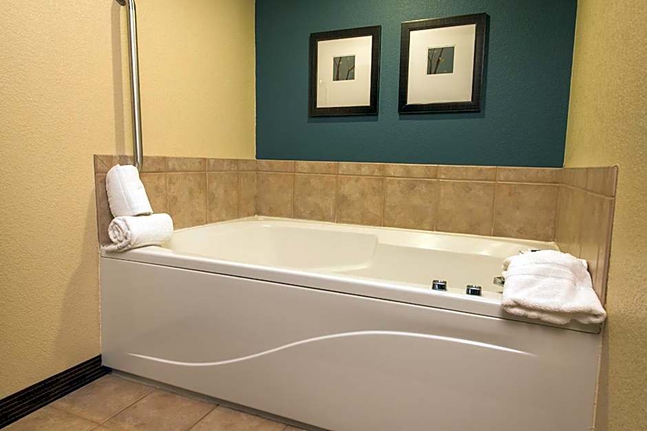 AmericInn by Wyndham Mounds View Minneapolis
