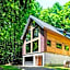 Phoenix Chalets by HHG
