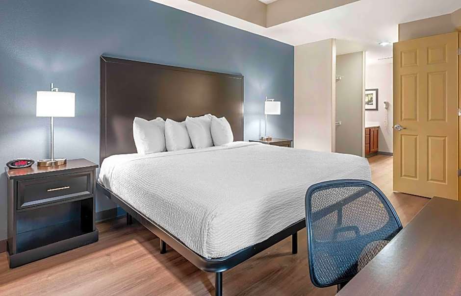Extended Stay America Suites - Indianapolis - Airport - W. Southern Ave.