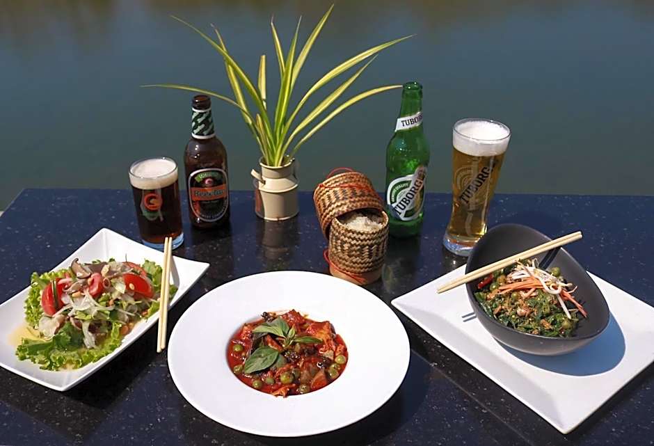 Inthira Vang Vieng