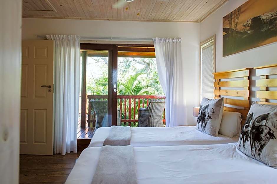 Monzi Safari Lodge