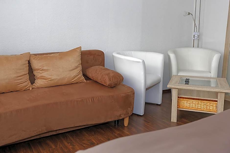 Hotel Hüttl - Garni