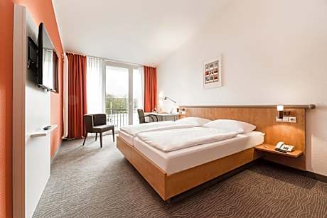 Standard Double Room with River View