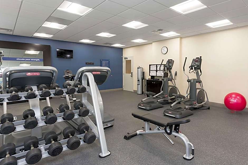Hampton Inn & Suites by Hilton Chicago Schaumburg IL
