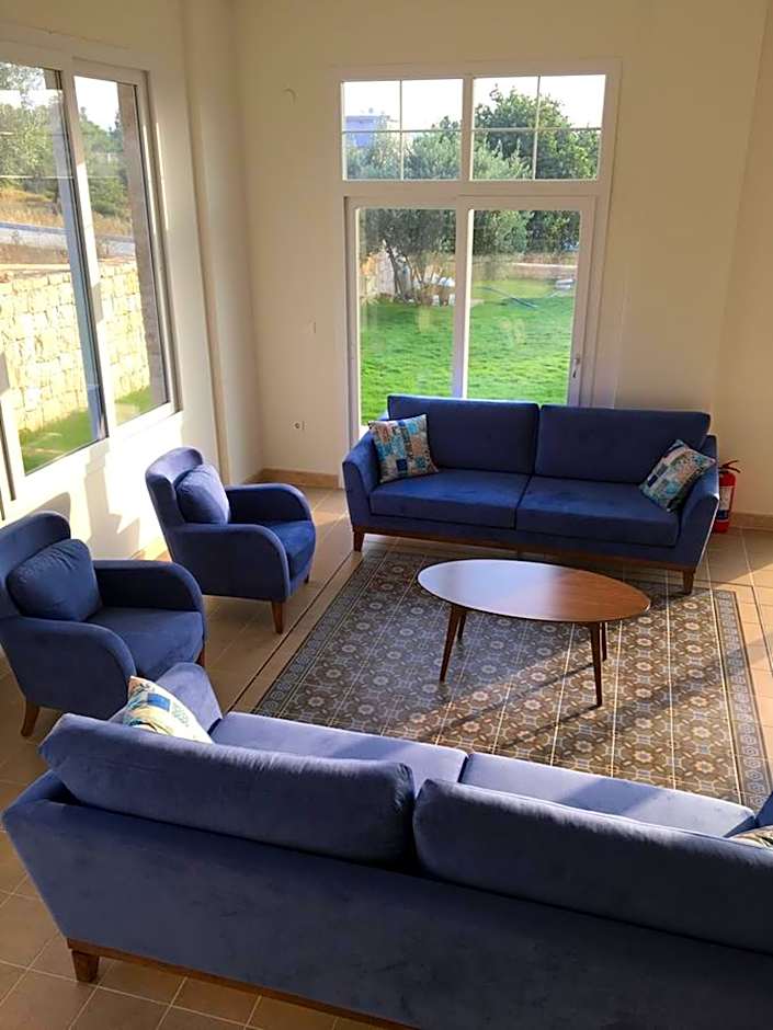 Clementin Suits Sigacık