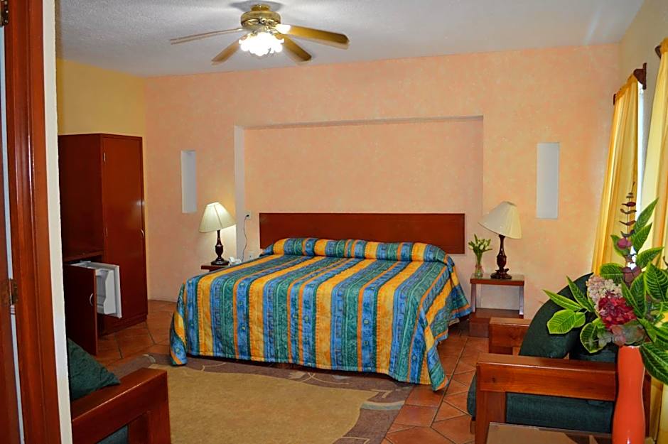 Hotel La Rienda Mision Tequillan