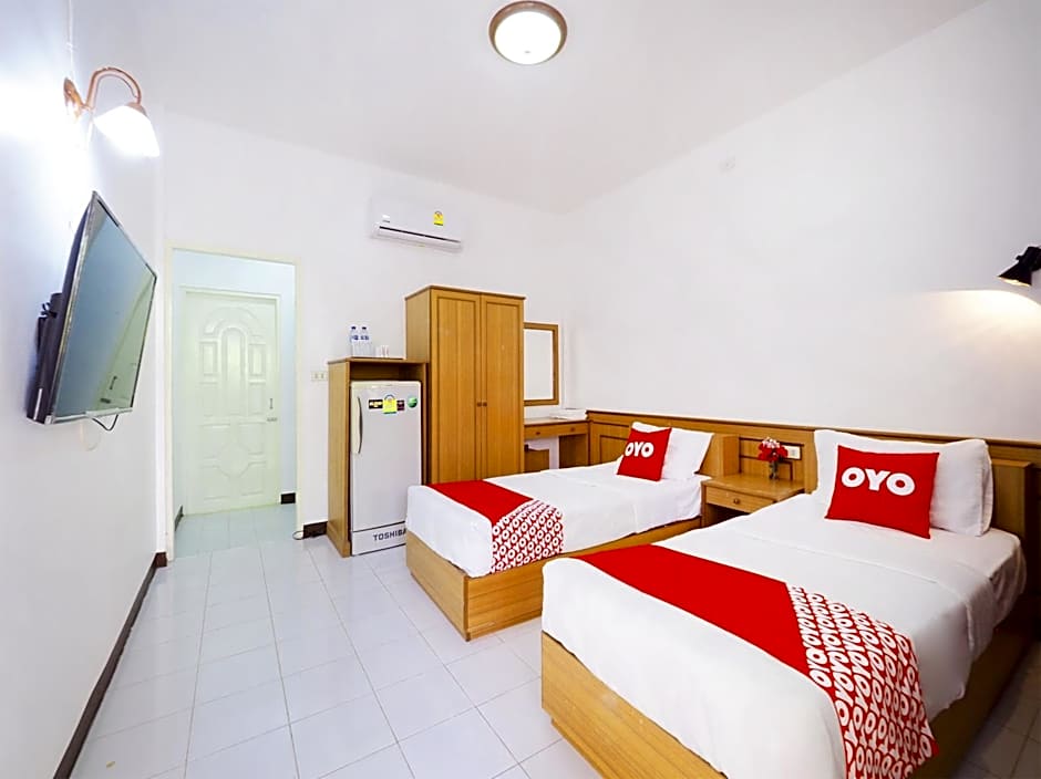 OYO 592 Goldenville Villa