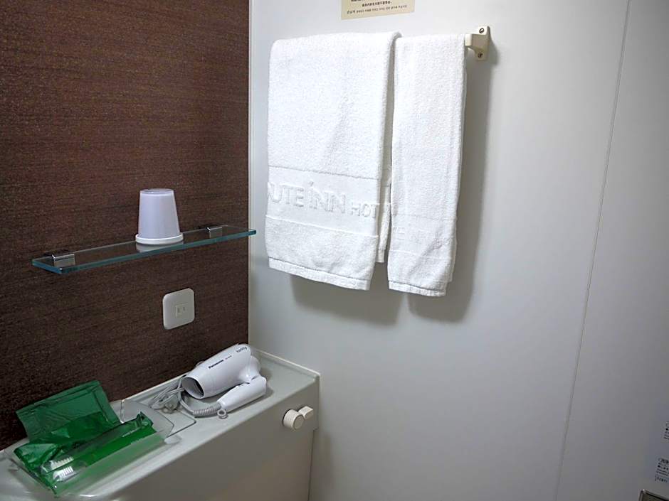 Hotel Route-inn Utsunomiya Yuinomori -Lightline Yuinomori Nishi Ekimae-