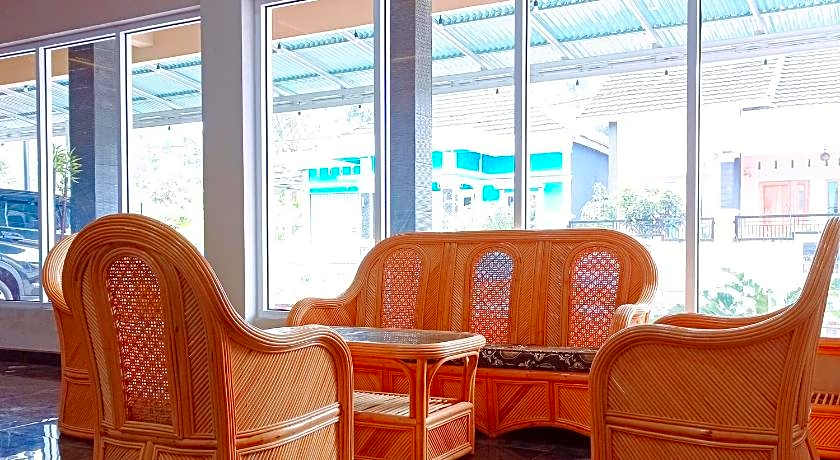 RedDoorz Syariah Near Danau Tes Bengkulu