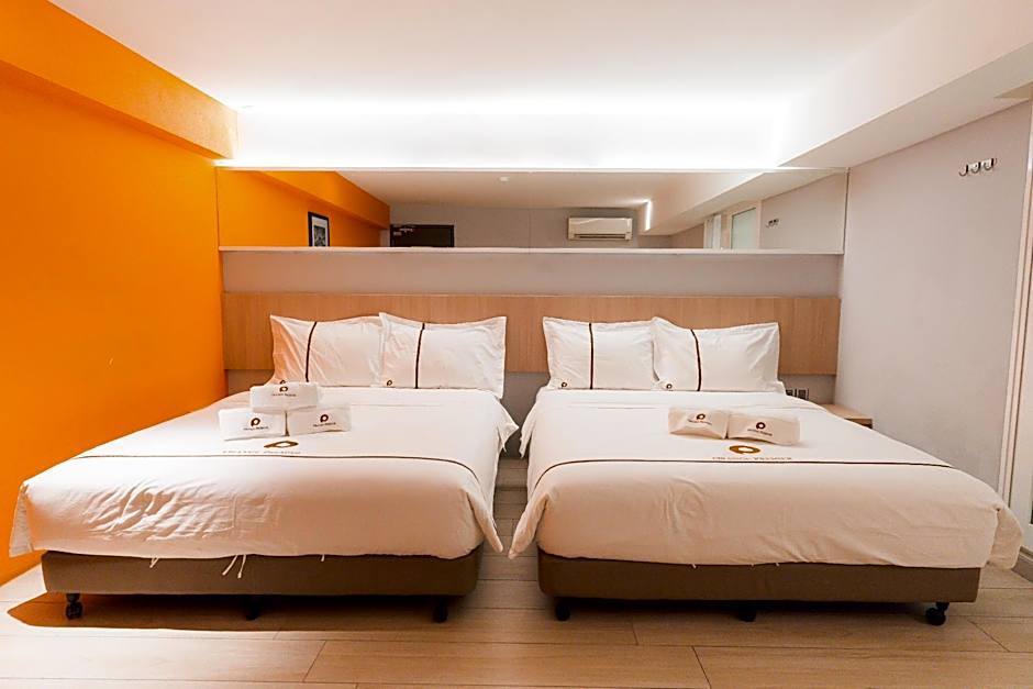 Orange Premier Hotel Taman Segar