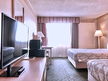 2 Double Beds Non-Smoking