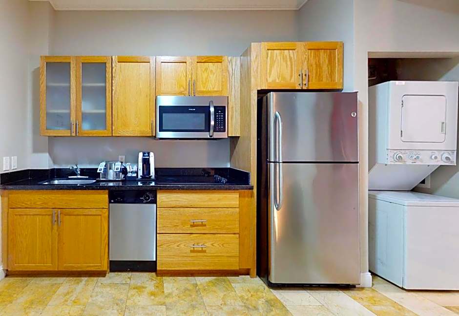 Nuvo Suites Hotel - Miami / Doral