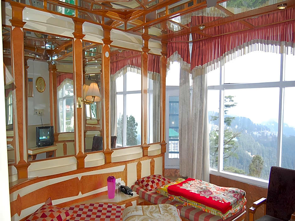 Hotel Gulmarg Regency