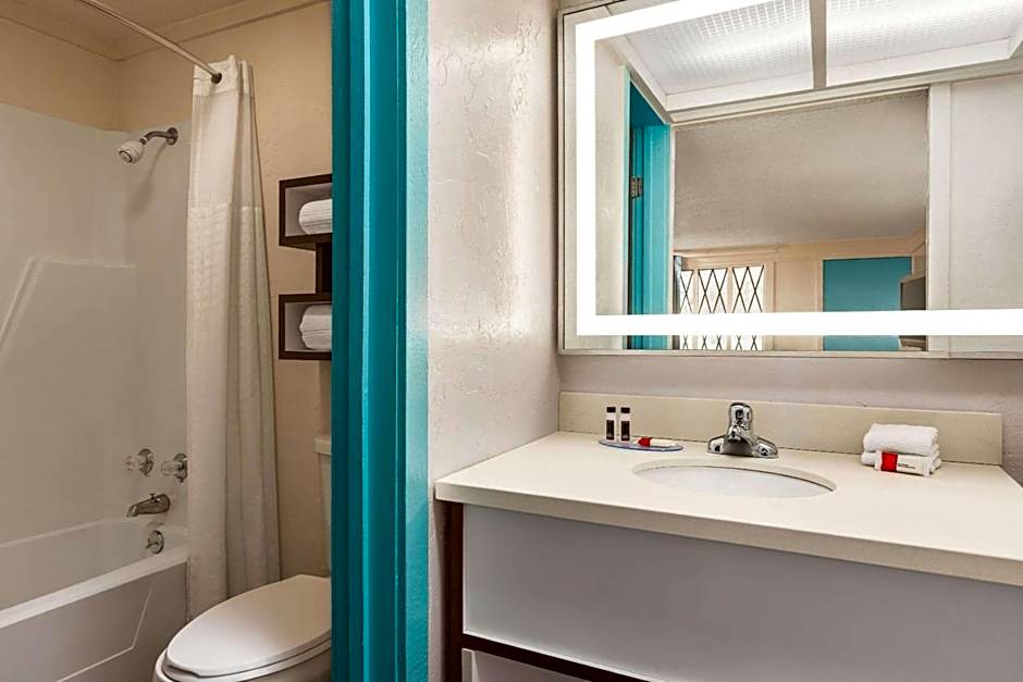 Dover Inn and Suites