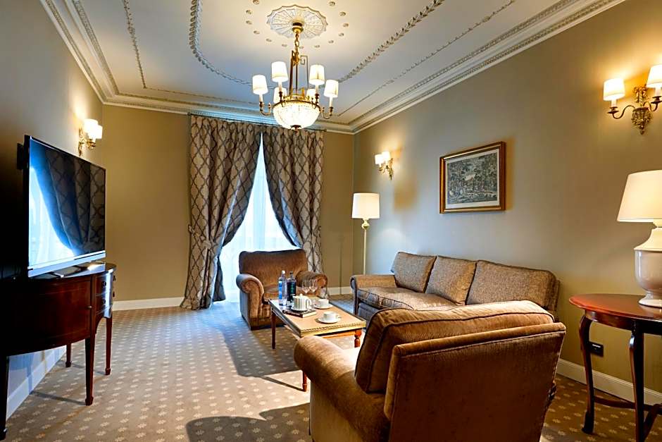 Eurostars Hotel Real