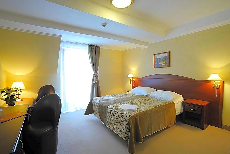 Manor Hotel