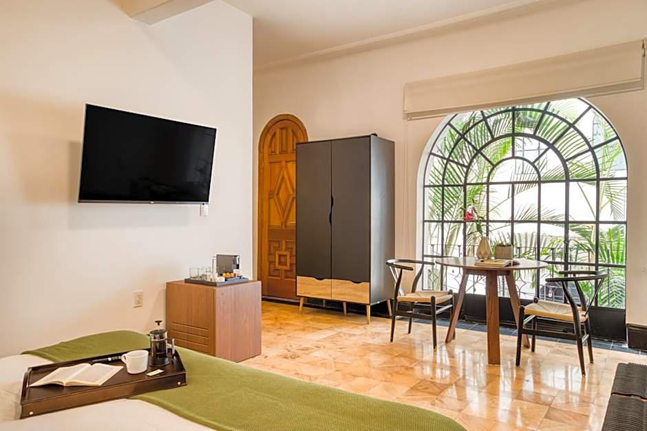 Santa Casa by Tasman