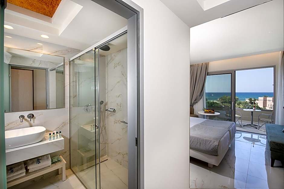 Vantaris Luxury Beach Resort