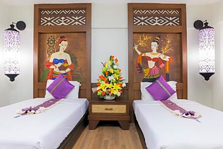 Grand Lanna Twin Room