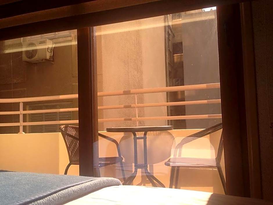 Les Palmiers Beach Boutique Hotel & Luxury Apartments