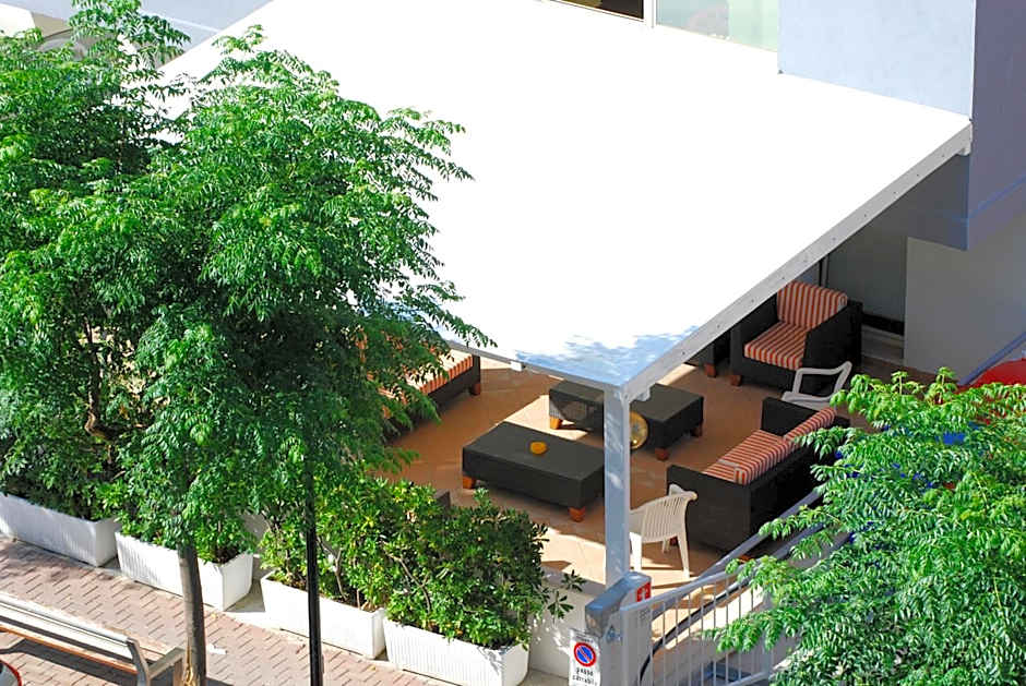 Hotel Figaro & Apartments