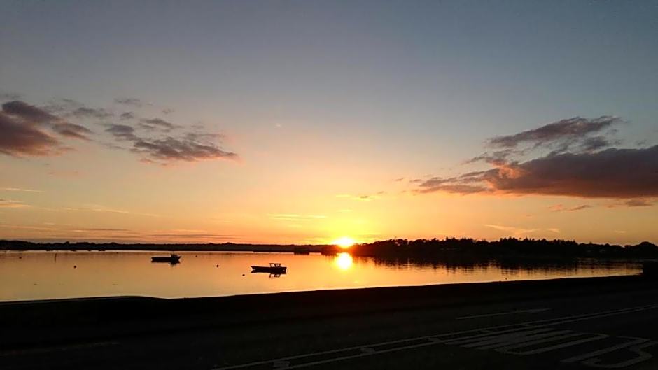 Riverbank House Hotel