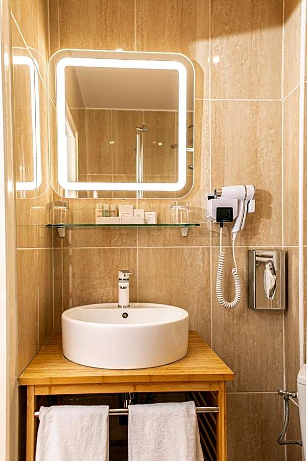 Hôtel Churchill Bordeaux Centre