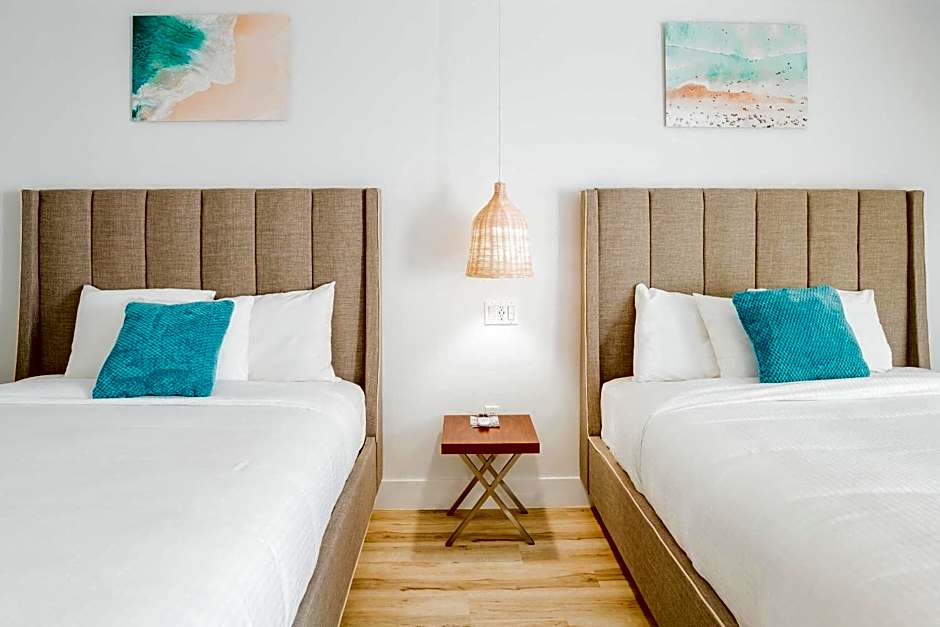 The Belmont Shore Inn