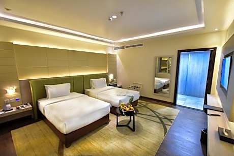 Twin Room with City View