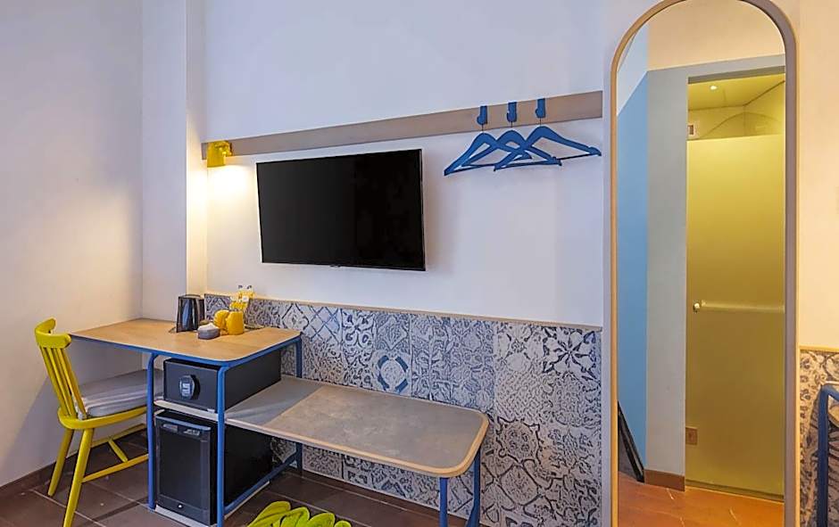 Kampi Hotel Legian