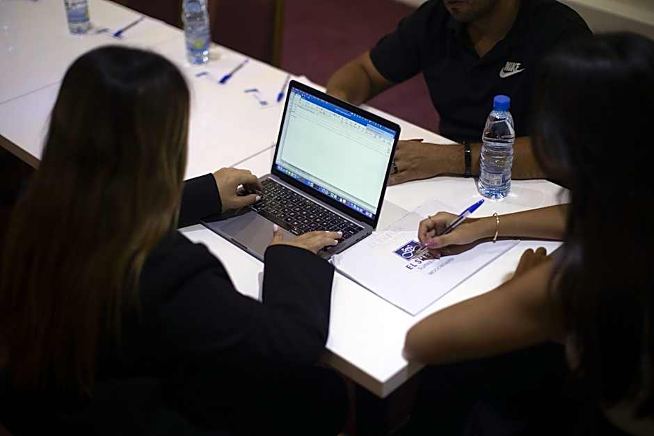 El Sheikh Suites Hotel