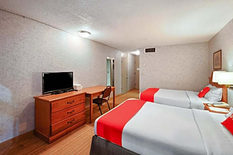 Pool View 2 Full Bed