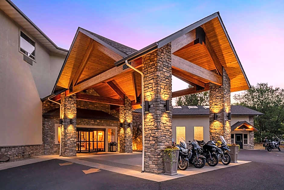 Best Western Lodge at River's Edge