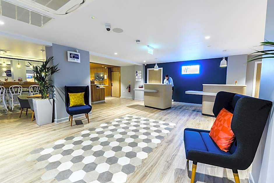 Holiday Inn Express Wigan By IHG