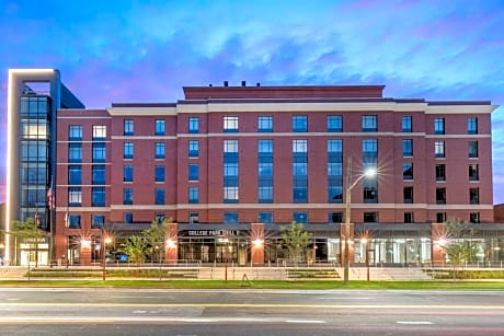 Cambria Hotel College Park