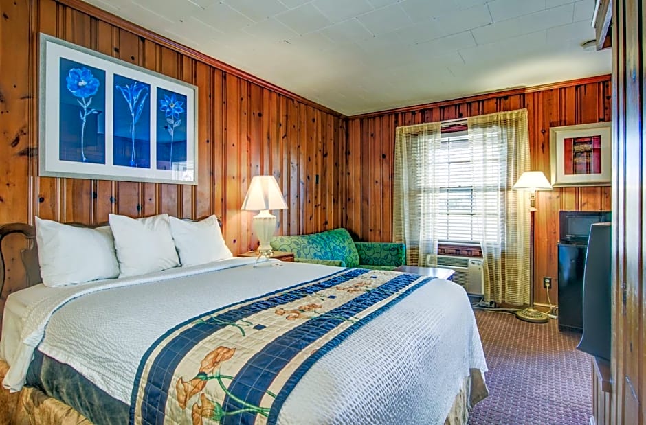 Hancock Motel