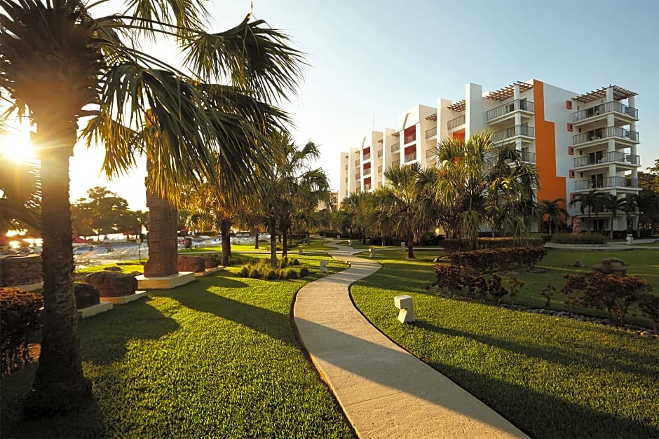 Royal Decameron Salinitas