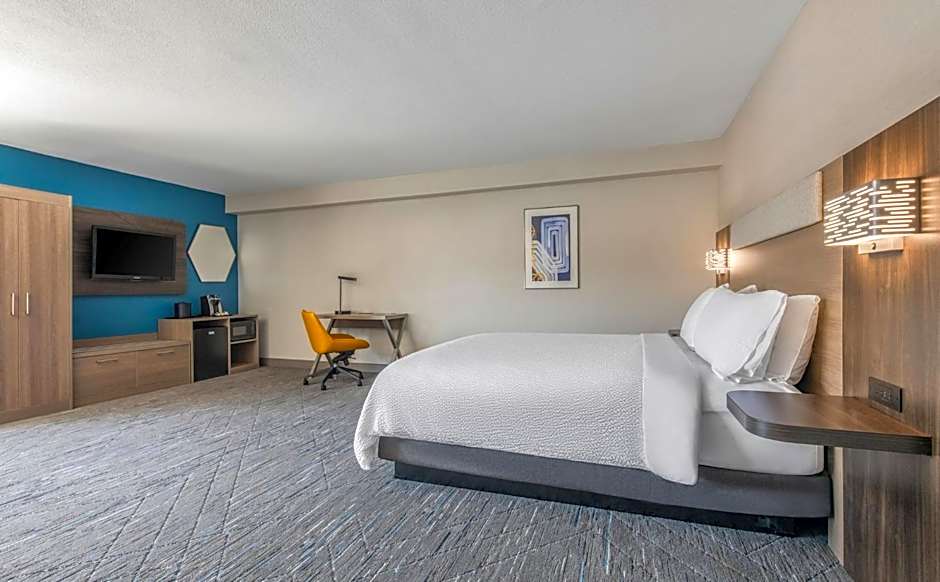 Holiday Inn Express San Diego South - National City By IHG