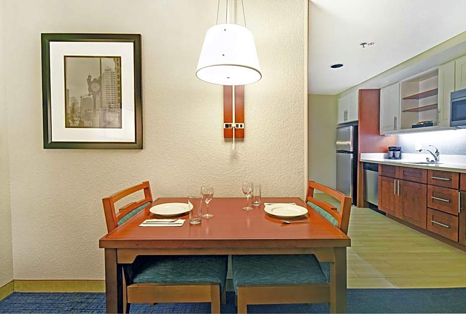 Homewood Suites By Hilton Seattle-Downtown