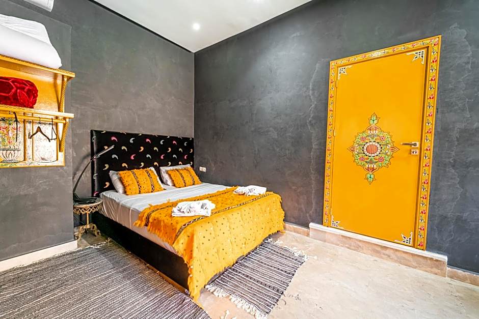 Riad Les Nuits De Fès