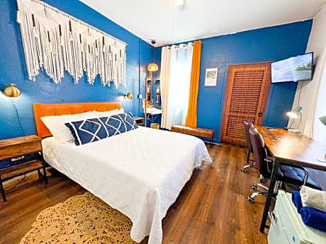 Queen Room with Shared Bathroom