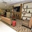 Holiday Inn Express & Suites Guadalajara Aeropuerto By IHG
