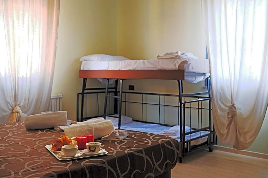Hotel Canasta