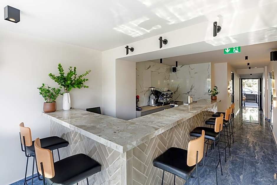 Costa De Luxe Suites