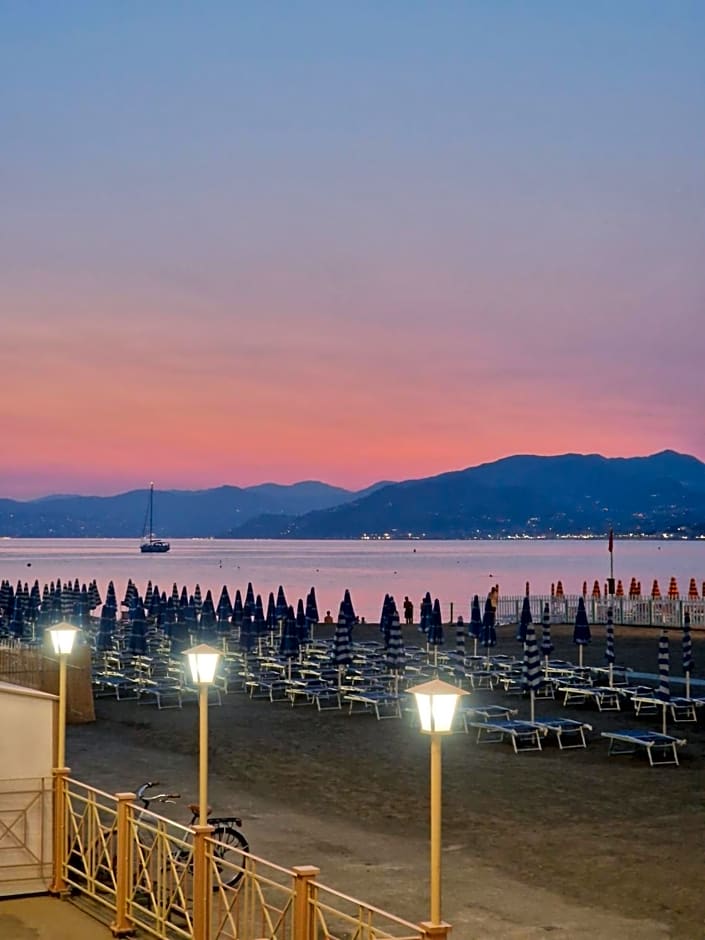 Suite Hotel Nettuno