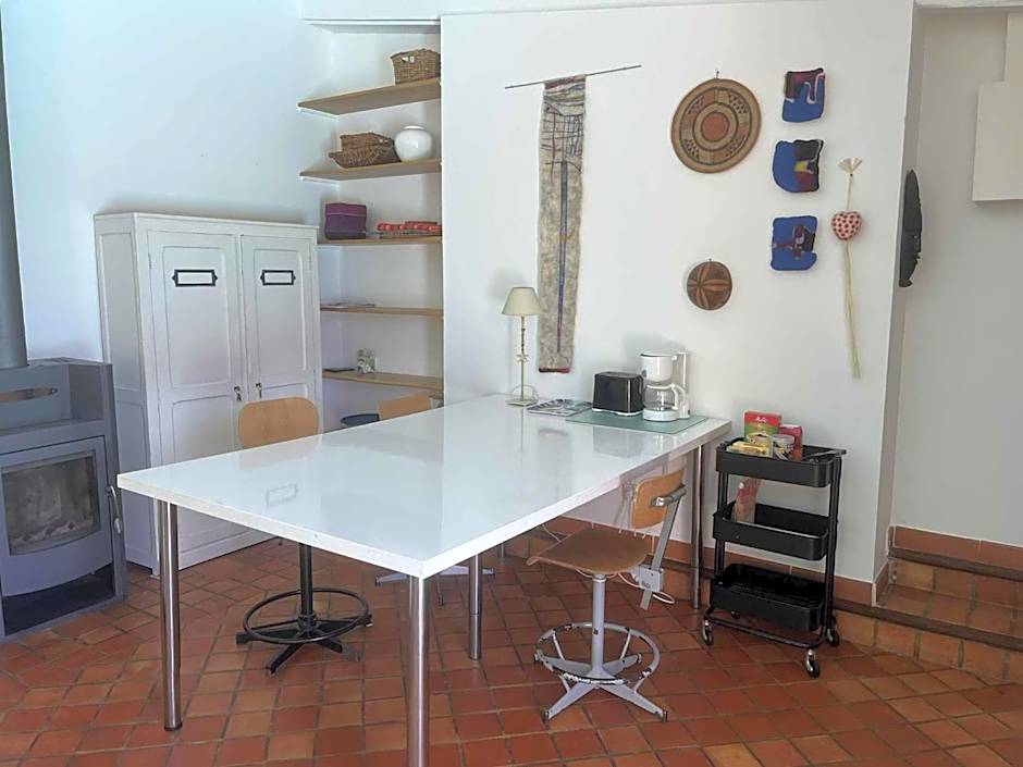 Agréable maison de 65 m2 avec grande piscine