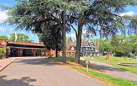 Britannia Royal Court Hotel