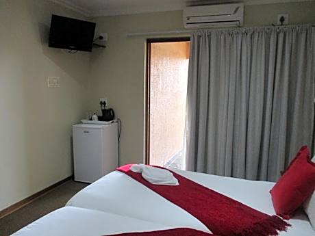 Double or Twin Room with Garden View