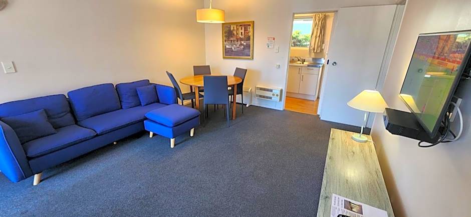 Aalton Motel